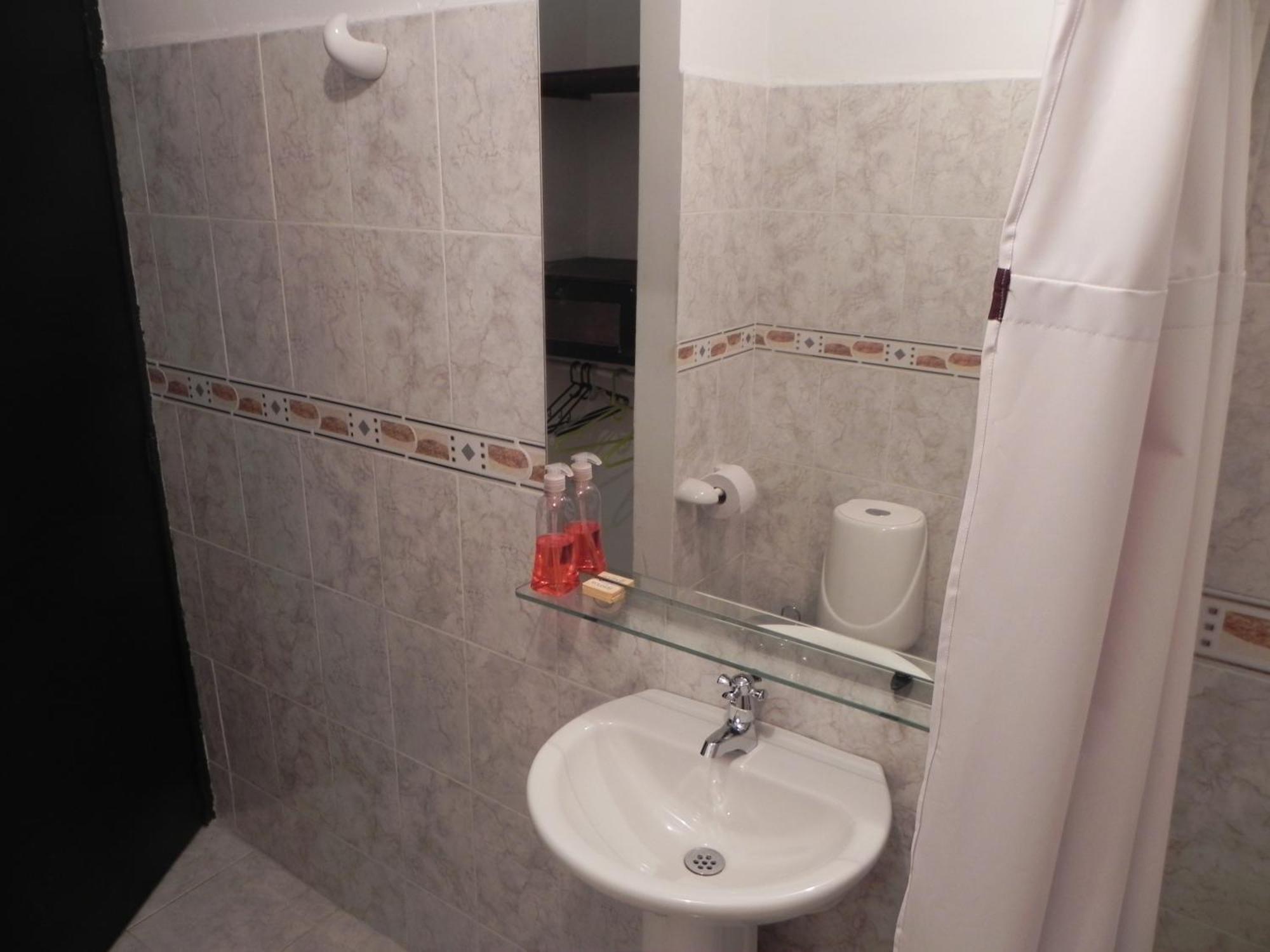 Hostal Tamarindo Inn Medellín Extérieur photo