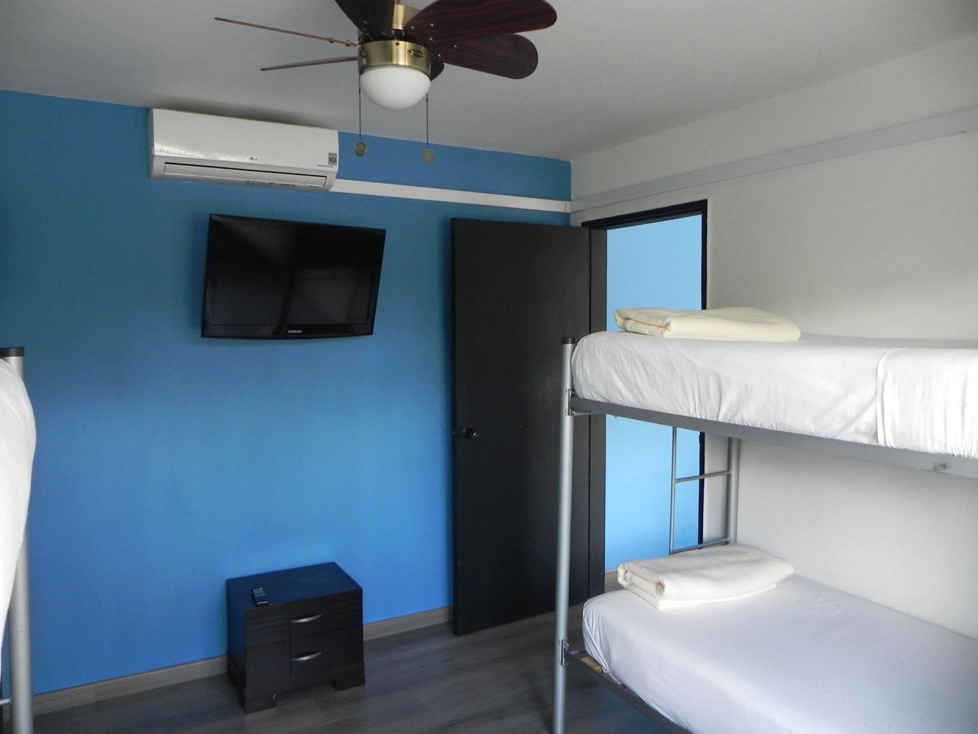 Hostal Tamarindo Inn Medellín Extérieur photo